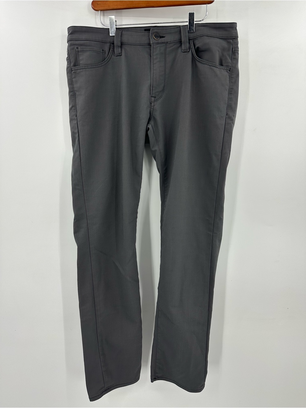 34 Heritage Courage Mid Rise Straight Jeans in Charcoal Gray